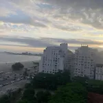 Vista Deslumbrante Para O Mar Em Copacabana!